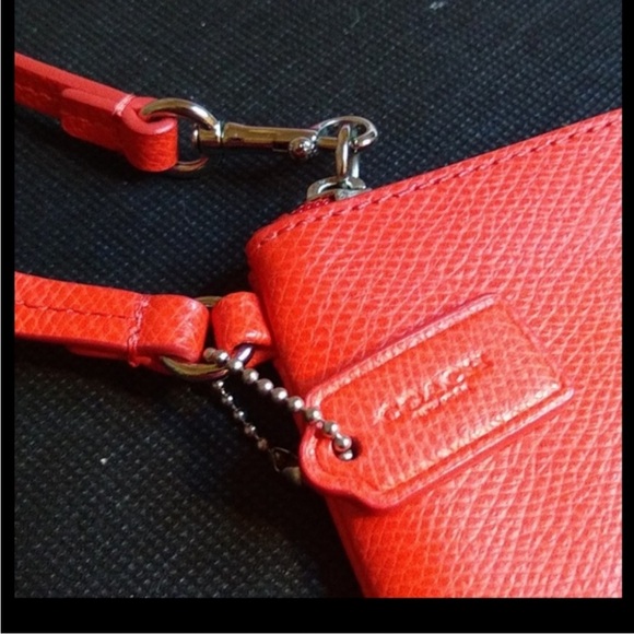 COACH WRISTLET Orange 6"X 4"  Pebble Leather / Tag / Mini Type - Picture 12 of 12